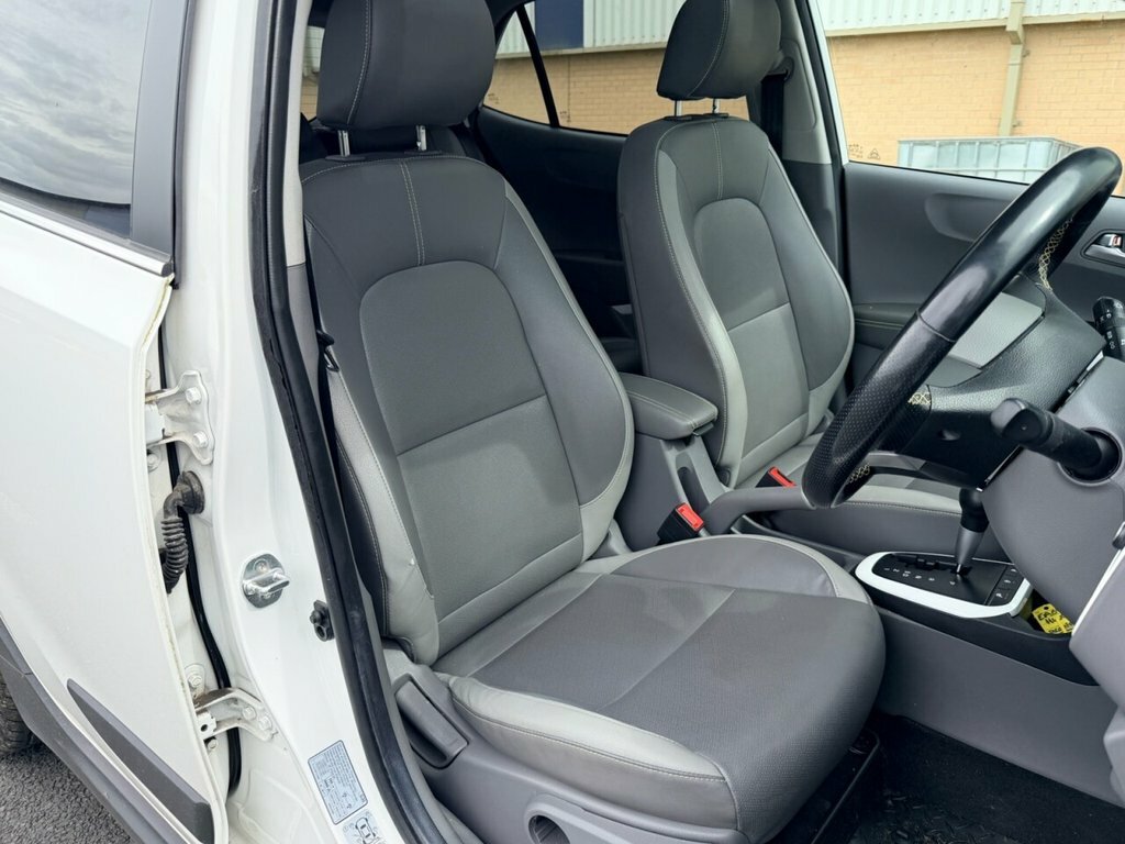 Kia Picanto Picanto X-line S White #4