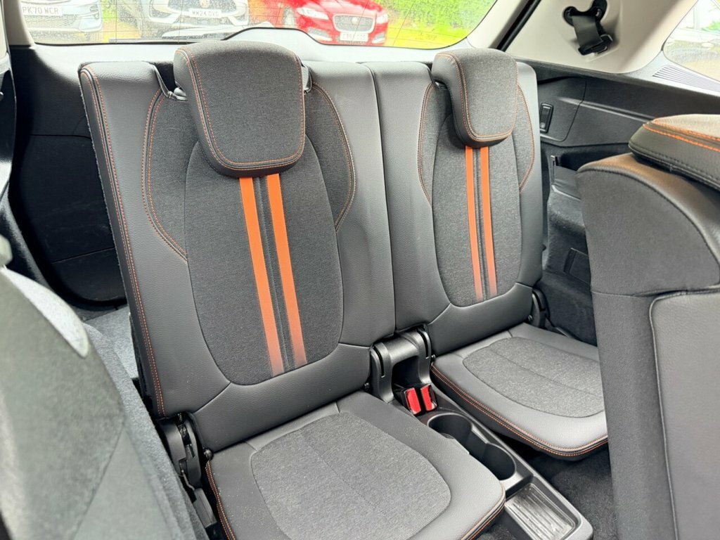 BMW 2 Series Gran Tourer Sport Red #5
