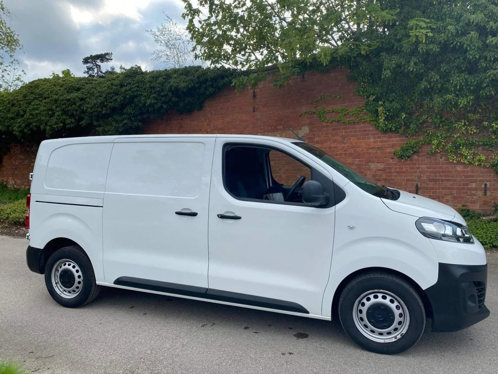 Citroen Dispatch Panel Van 2.0 Bluehdi 1400 Enterprise M Fwd 2 Euro White