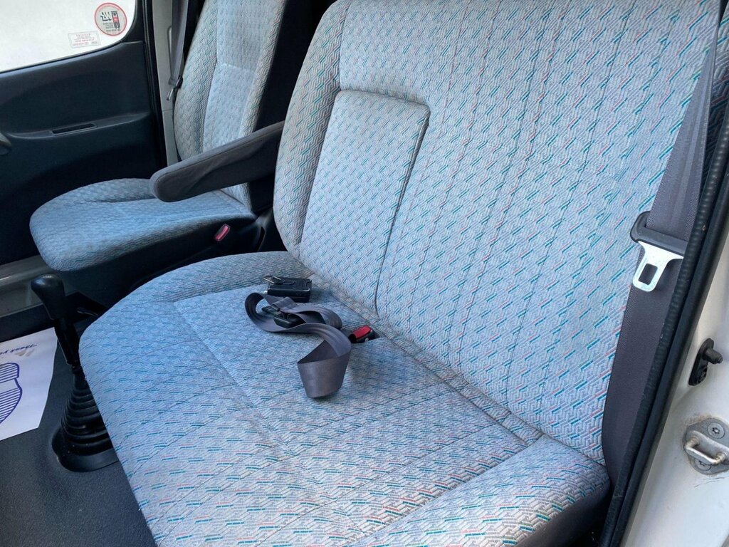 Toyota HiAce Panel Van 2.5 D-4d 300 Gs 200454 #4