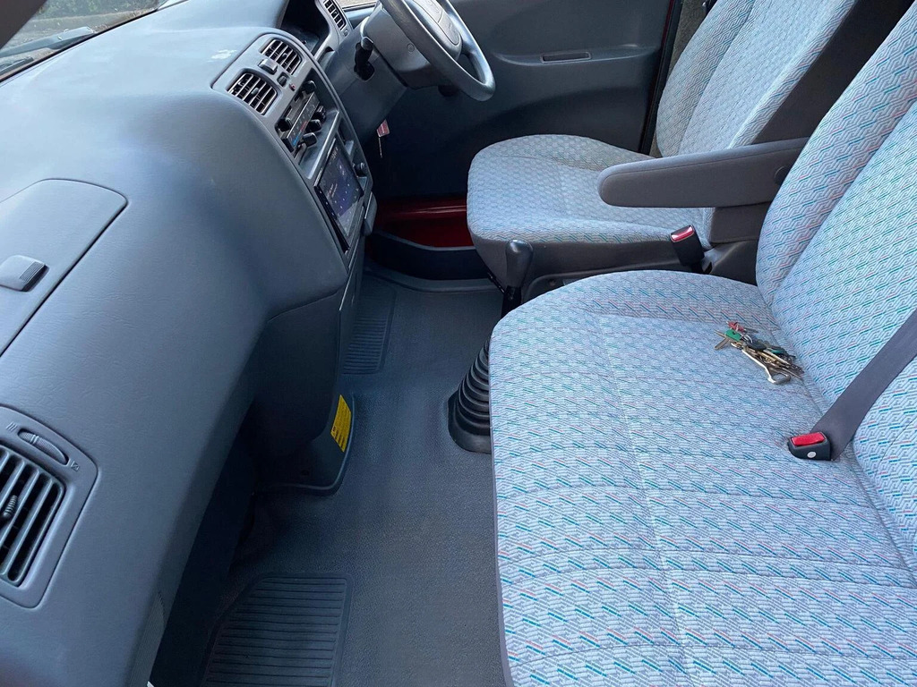 Toyota HiAce Panel Van 2.5 300 D-4d Rwd L2 H1 Ac 200303 Red #5