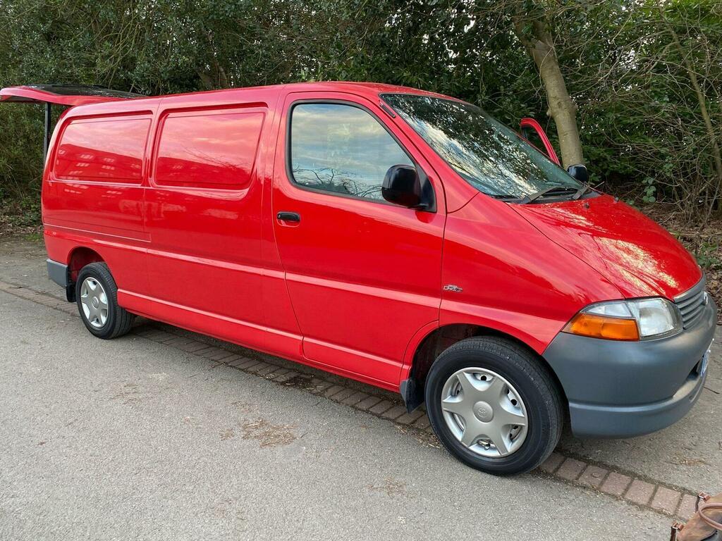 Toyota HiAce 2.5 2003 White #55