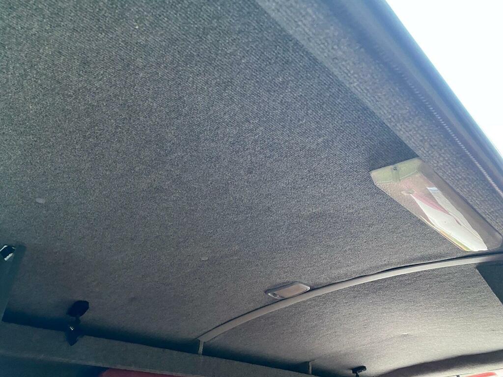 Toyota HiAce 2.5 2003 White #41