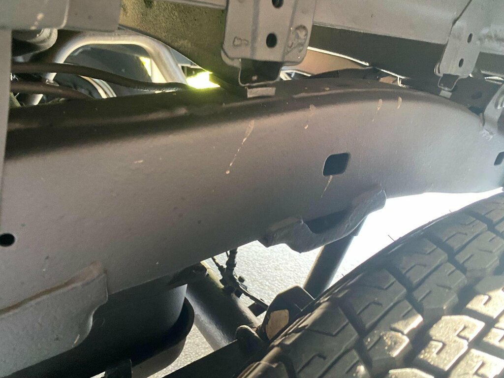 Toyota HILUX Pickup 2.5 D-4d Hl2 4Wd 200858 White #2