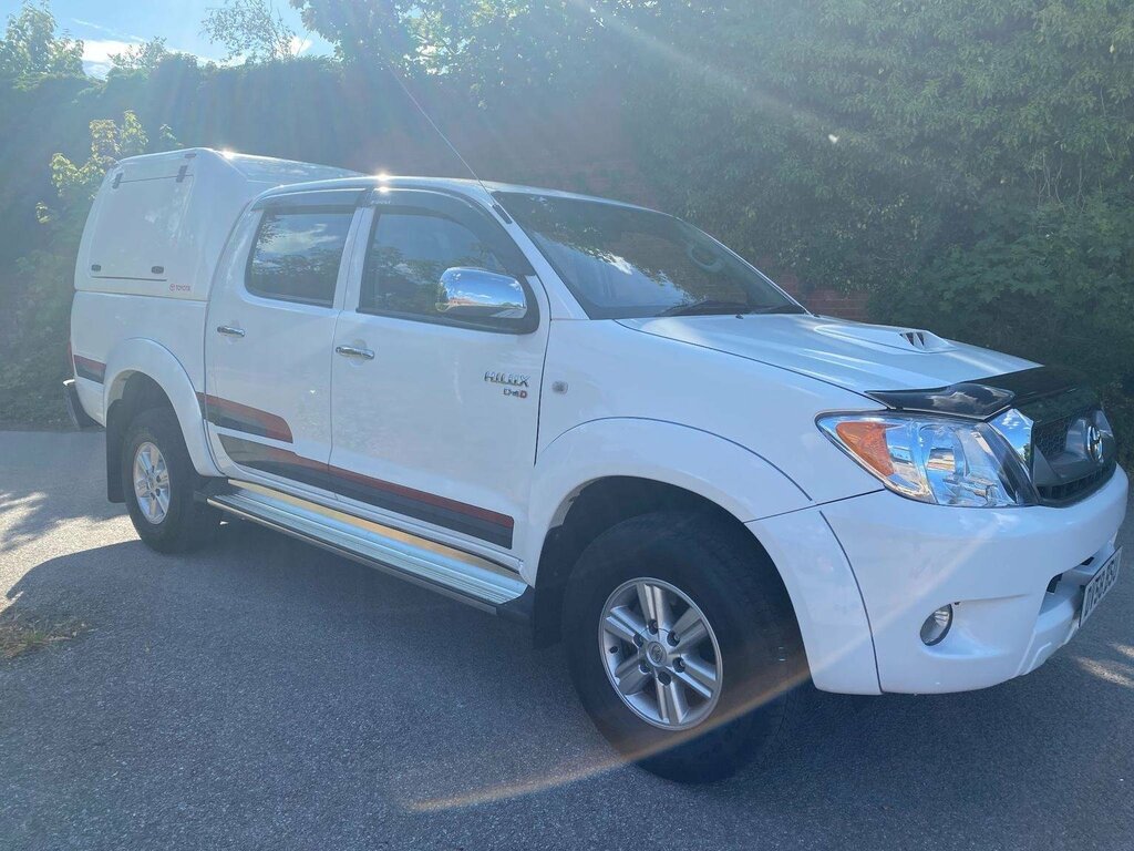 Toyota HILUX Pickup 2.5 D-4d Hl2 4Wd 200858 White