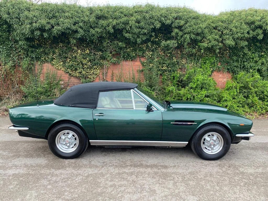 Aston Martin V8 Convertible 5.3 Volante 1979T UUJ634 Green #2