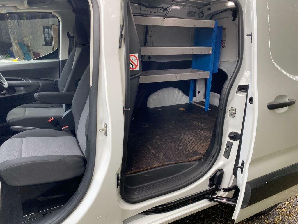 Vauxhall Combo Panel Van 1.6 Turbo D 2300 Edition L1 H1 Euro 6 S FE19URM White #4