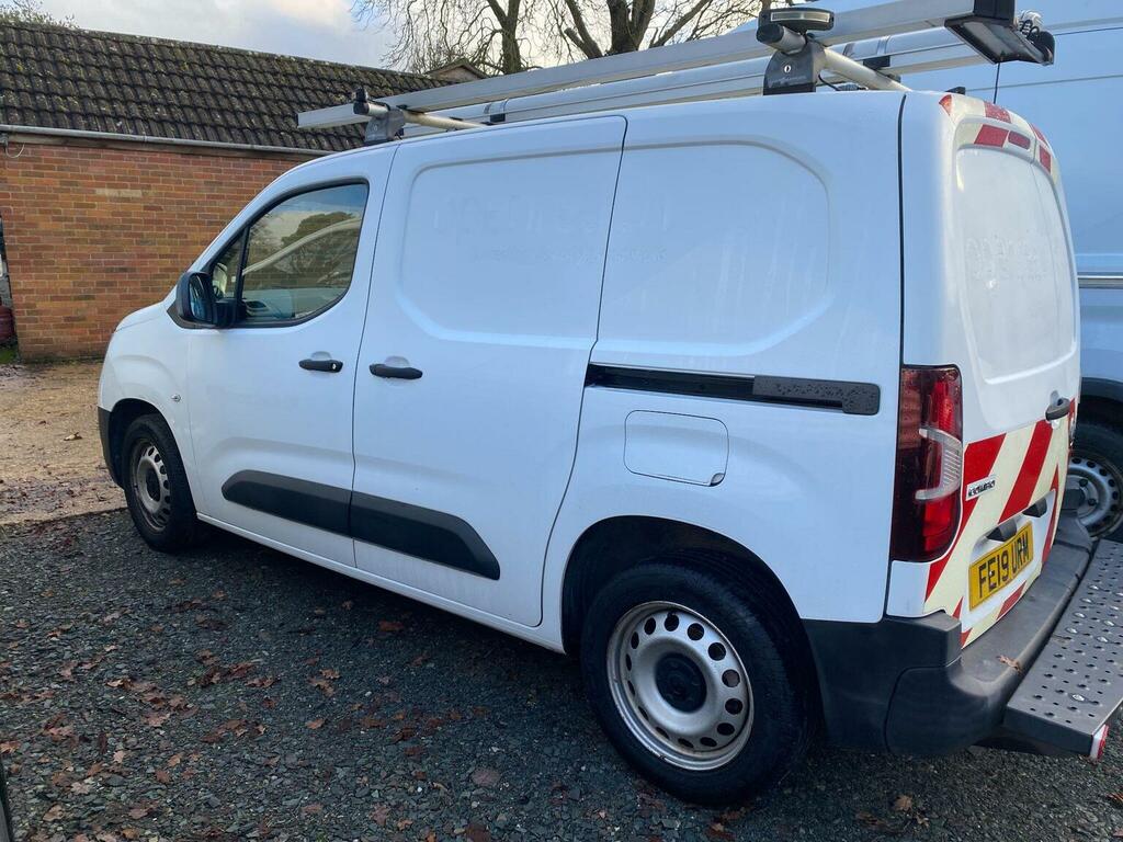 Vauxhall Combo Panel Van 1.6 Turbo D 2300 Edition L1 H1 Euro 6 S White