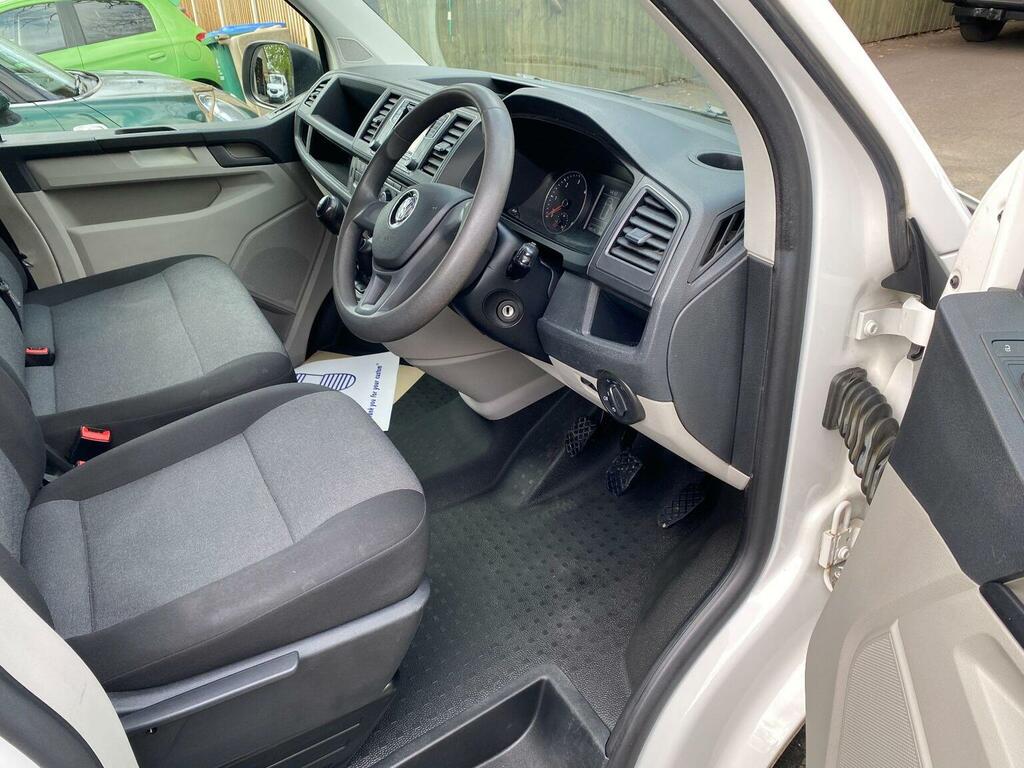 Volkswagen Transporter Shuttle Minibus 201818 White #5
