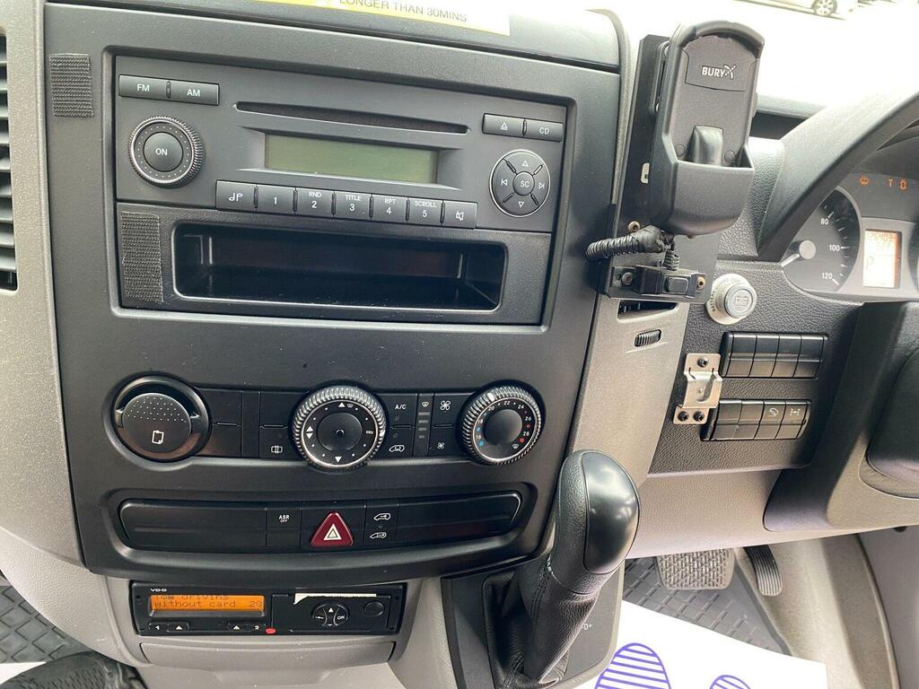 Mercedes-Benz Sprinter 2.1 311 Cdi 109 Bhp Mwb Disabled Passenger Mini Bu White #19