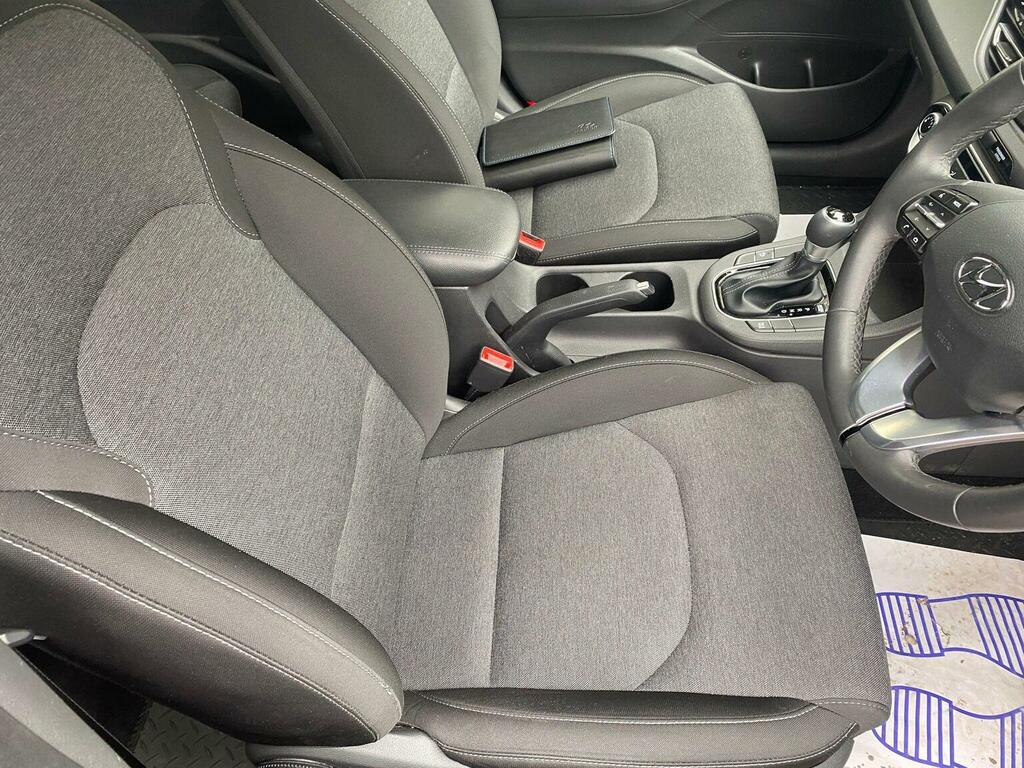 Hyundai I30 Hatchback 1.0 T-gdi Mhev Se Connect Dct Euro 6 S YS23XGW Red #4