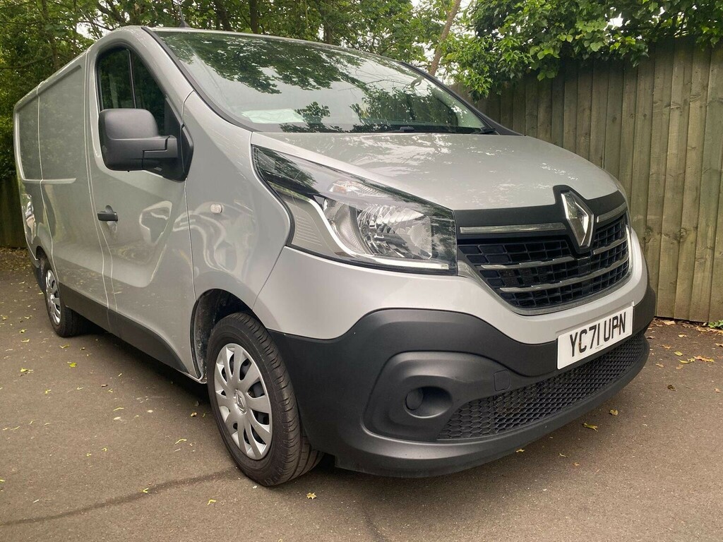 Renault Trafic Panel Van 2.0 Dci Energy 28 Business Swb Standard Silver