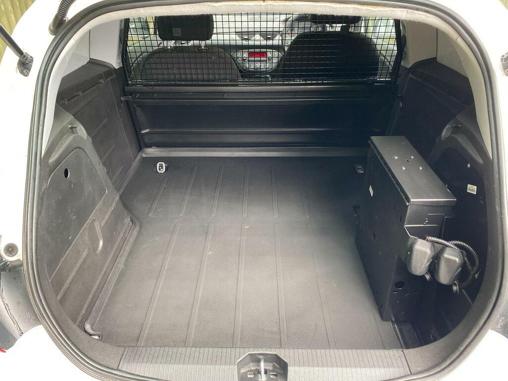 Vauxhall Corsa 1.3 Cdti Ecoflex Fwd L1 H1 Ss Startstop FM18GUJ White #3