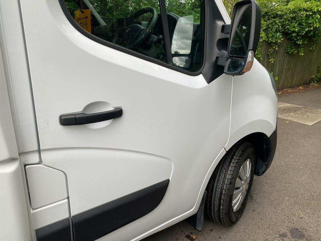 Vauxhall Movano Luton 2.3 Cdti 3500 Biturbo Platform Cab Fwd L3 H1 KR20HSE White #4