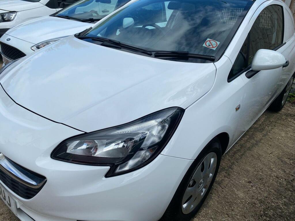 Vauxhall Corsa Car Derived Van 1.3 Cdti Ecoflex Fwd L1 H1 Ss 3 FM18HGE White #3
