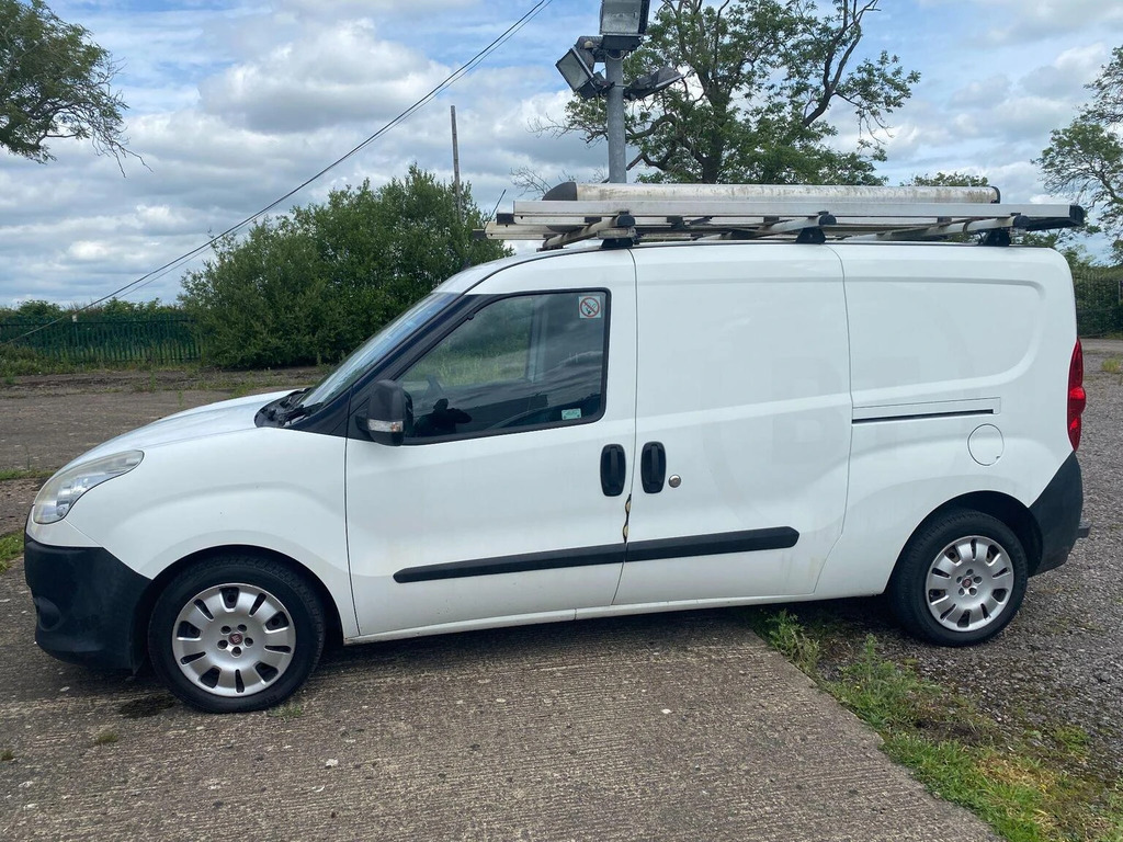Fiat Doblo 16V Sx Multijet Blue #2
