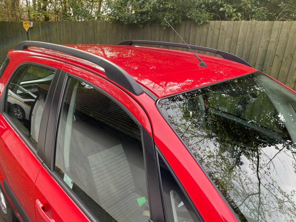 Suzuki SX4 Sz4 5-Door White #18