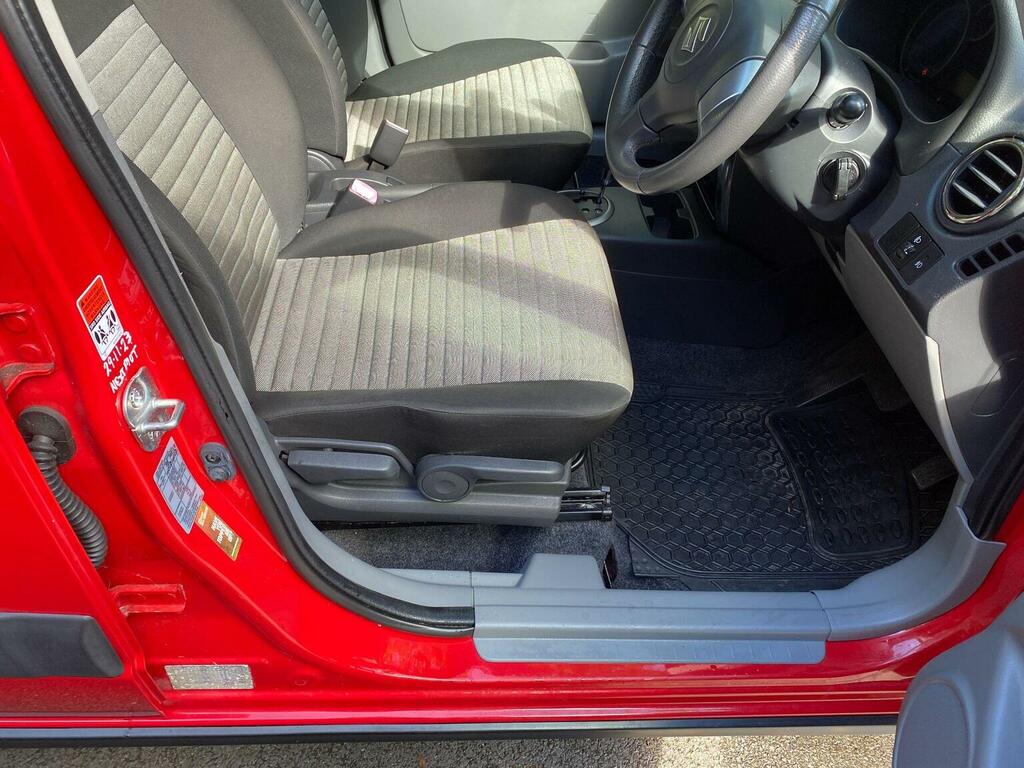 Suzuki SX4 Sz4 5-Door White #70