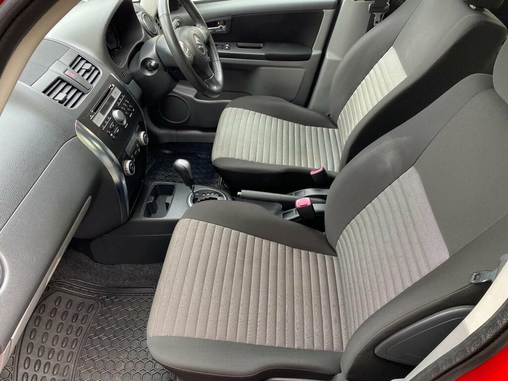 Suzuki SX4 Sz4 5-Door White #40