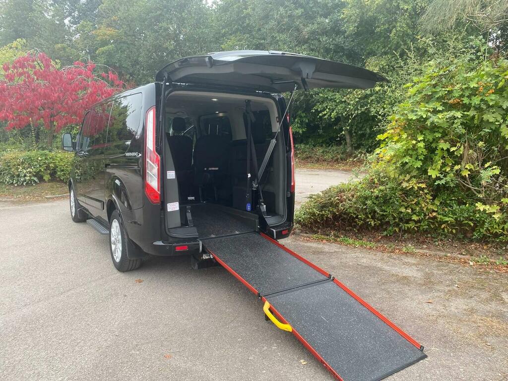 Ford Tourneo Custom Custom 320 Titanium Ecoblue Black #3