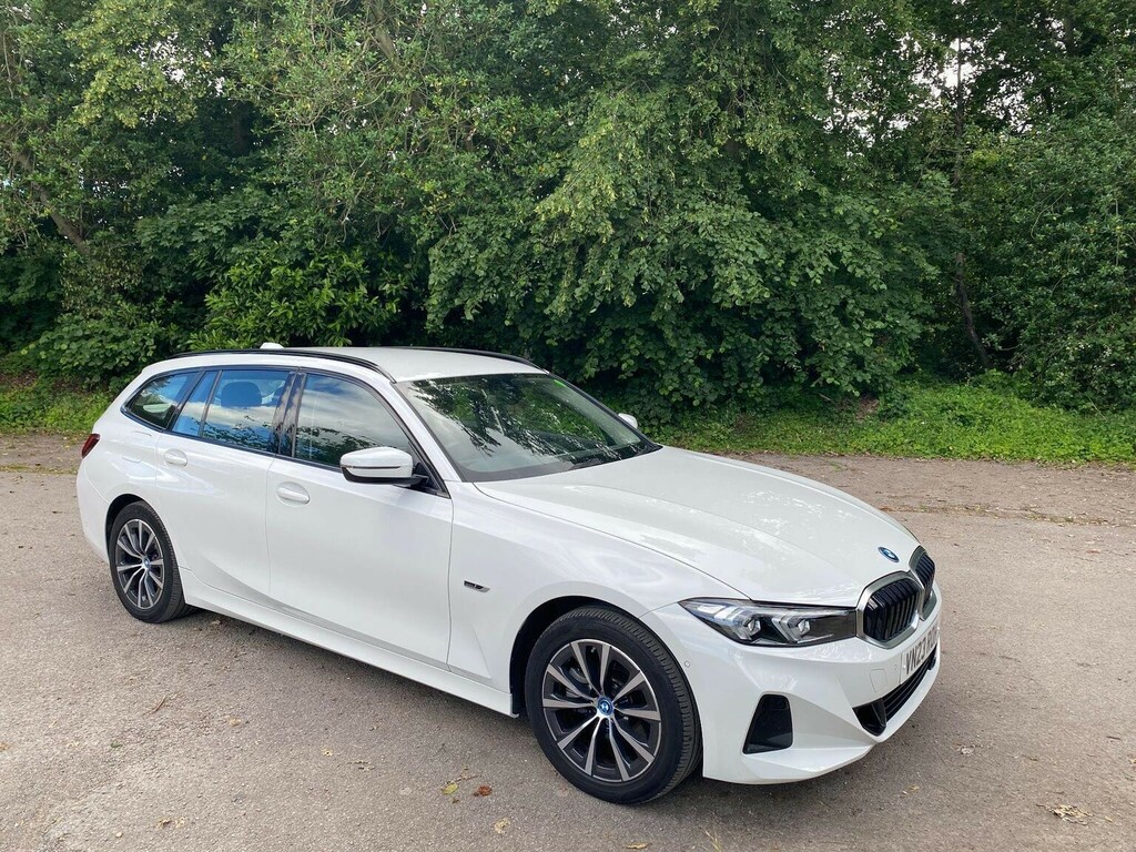 BMW 3 Series Estate 2.0 330E 12Kwh Sport Touring Euro 6 S White