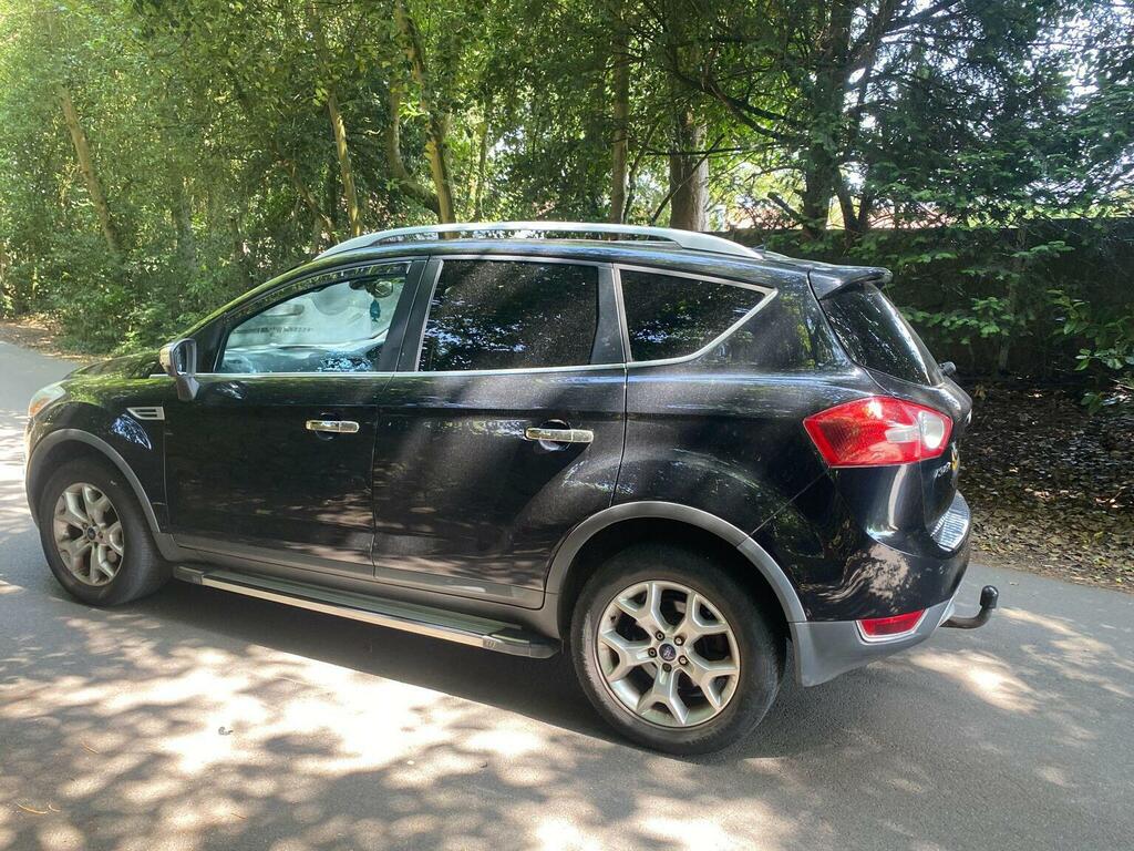 Ford Kuga Suv 2.0 Tdci Titanium Awd Euro 4 200909 Black #3