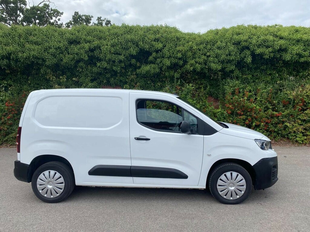 Peugeot Partner 1.5 Bluehdi 1000 Professional Standard Panel Van S White