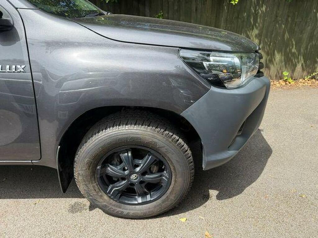 Toyota HILUX 2.4 D-4d Active Extra Cab Pickup 4Wd Euro 6 Ss Grey #3