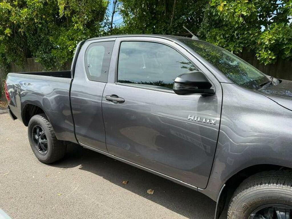 Toyota HILUX 2.4 D-4d Active Extra Cab Pickup 4Wd Euro 6 Ss Grey #2