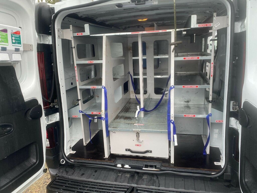 Vauxhall Vivaro 1.6 L2h1 2900 Sportive Cdti White #8