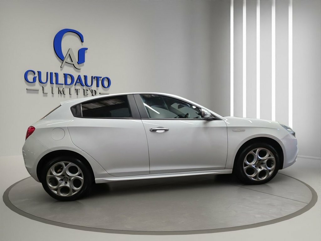 Alfa Romeo Giulietta 1.4L Sport White #5