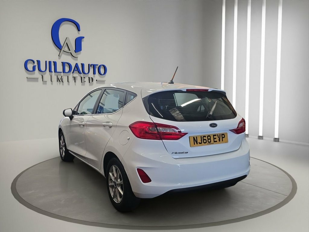 Ford Fiesta 1.1L Zetec White #4