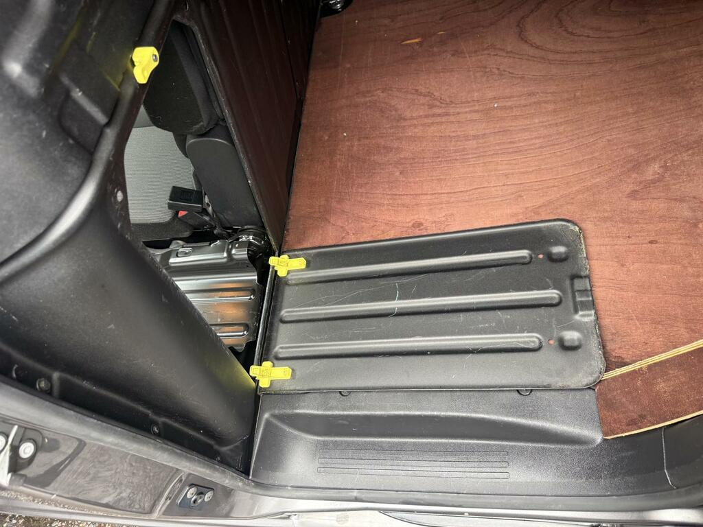 Citroen Berlingo Driver Pro White #44