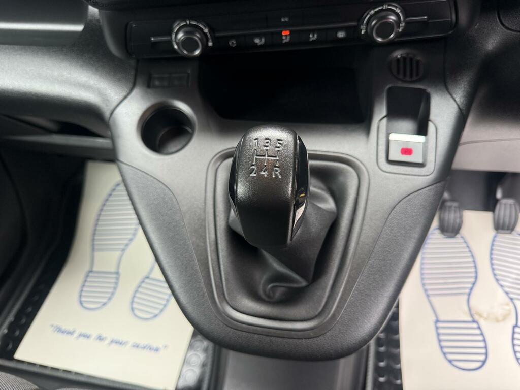 Citroen Berlingo Driver Pro White #36