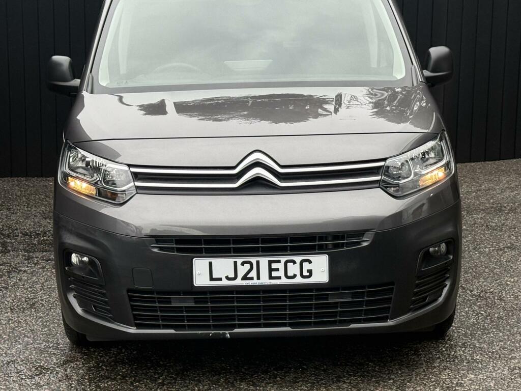 Citroen Berlingo Driver Pro White #20