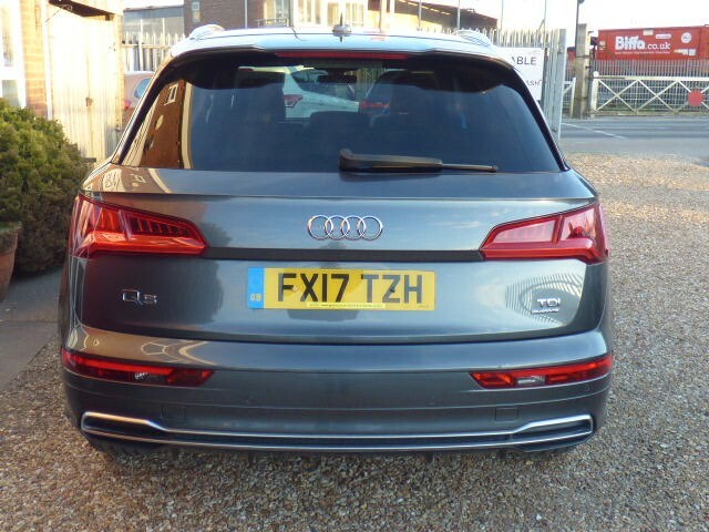 Audi Q5 Suv 2.0 Tdi S Line Quattro 5-Door Suv FX17TZH Grey #5