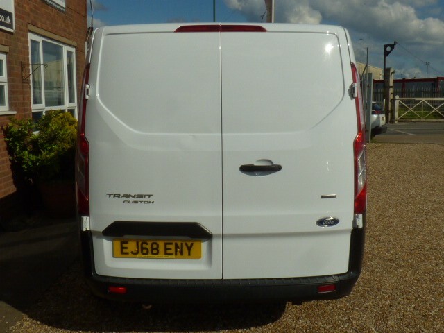 Ford Transit Custom Combi Van 2.0 320 Ecoblue, 6 Seater Double Cab, 15 EJ68ENY White #6