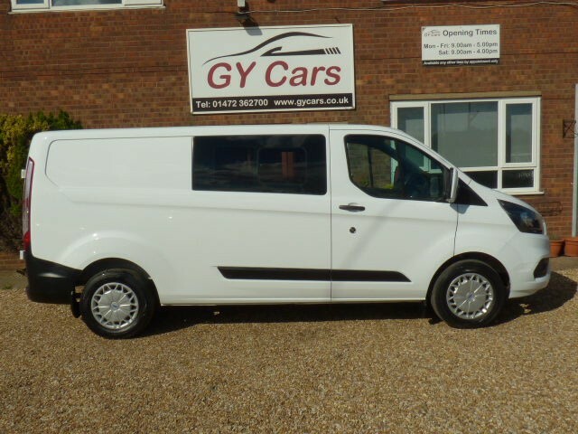 Ford Transit Custom Combi Van 2.0 320 Ecoblue, 6 Seater Double Cab, 15 EJ68ENY White #5