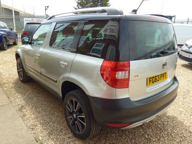 Skoda Yeti Suv 2.0 Tdi Adventure, Full Service History, Cambe FG63PYT Silver #6
