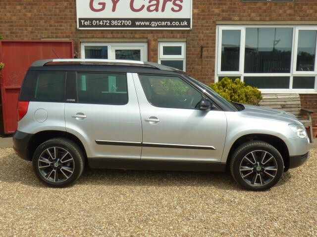 Skoda Yeti Suv 2.0 Tdi Adventure, Full Service History, Cambe FG63PYT Silver #2