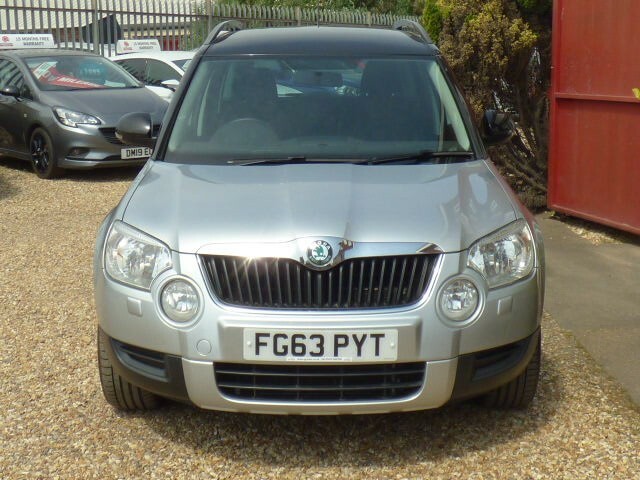 Skoda Yeti Suv 2.0 Tdi Adventure, Full Service History, Cambe FG63PYT Silver #3