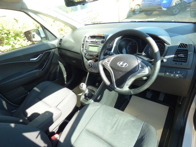 Hyundai Ix20 Hatchback 1.6 Crdi Active, 12 Months Warranty, 12 White #3