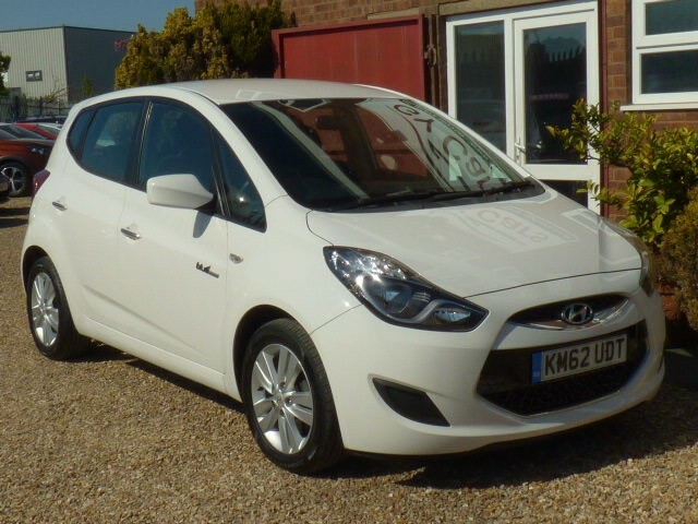 Hyundai Ix20 Hatchback 1.6 Crdi Active, 12 Months Warranty, 12 White