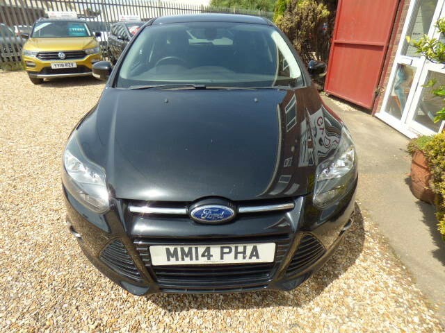 Ford Focus Hatchback 1.0 T Ecoboost Titanium Navigator, 35 R MM14PHA Black #2