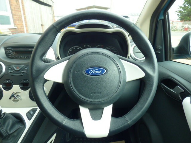Ford KA Hatchback 1.2 Titanium Euro 5 201262 White #32