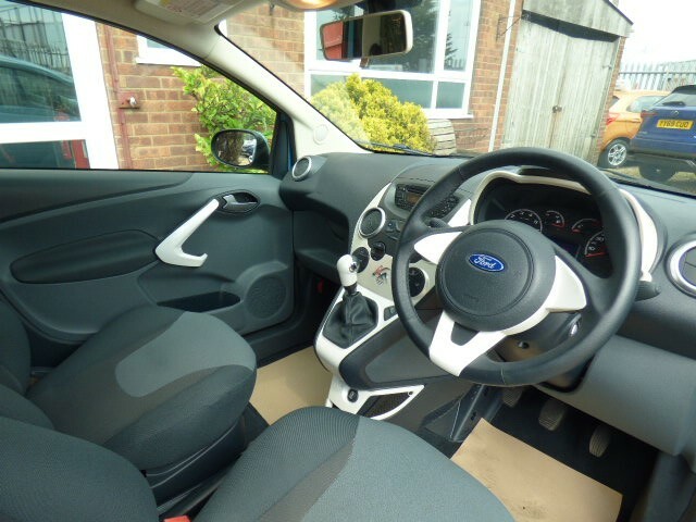 Ford KA Hatchback 1.2 Titanium Euro 5 201262 White #20