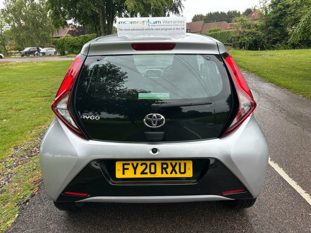 Toyota Aygo 1L X-play Silver #6