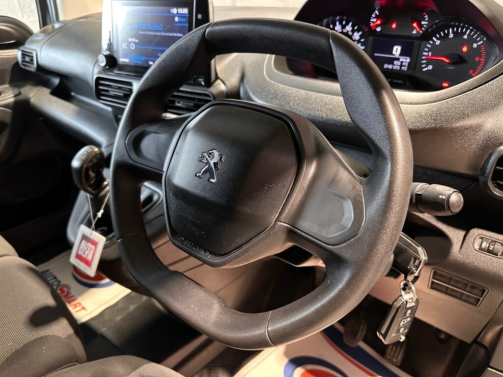 Peugeot Partner 1.5 Bluehdi 950 Professional Long Panel Van Lwb Eu White #15