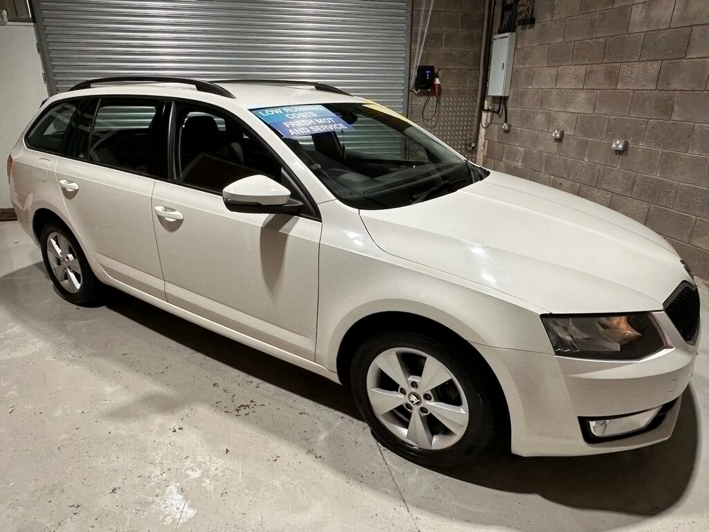 Skoda Octavia 1.6 Tdi Cr Greenline III White #3