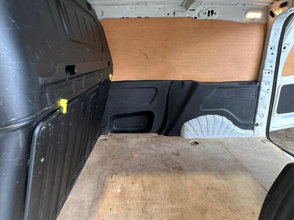 Peugeot Partner 1.5 Bluehdi 1000 Grip Standard Panel Van Diese White #36